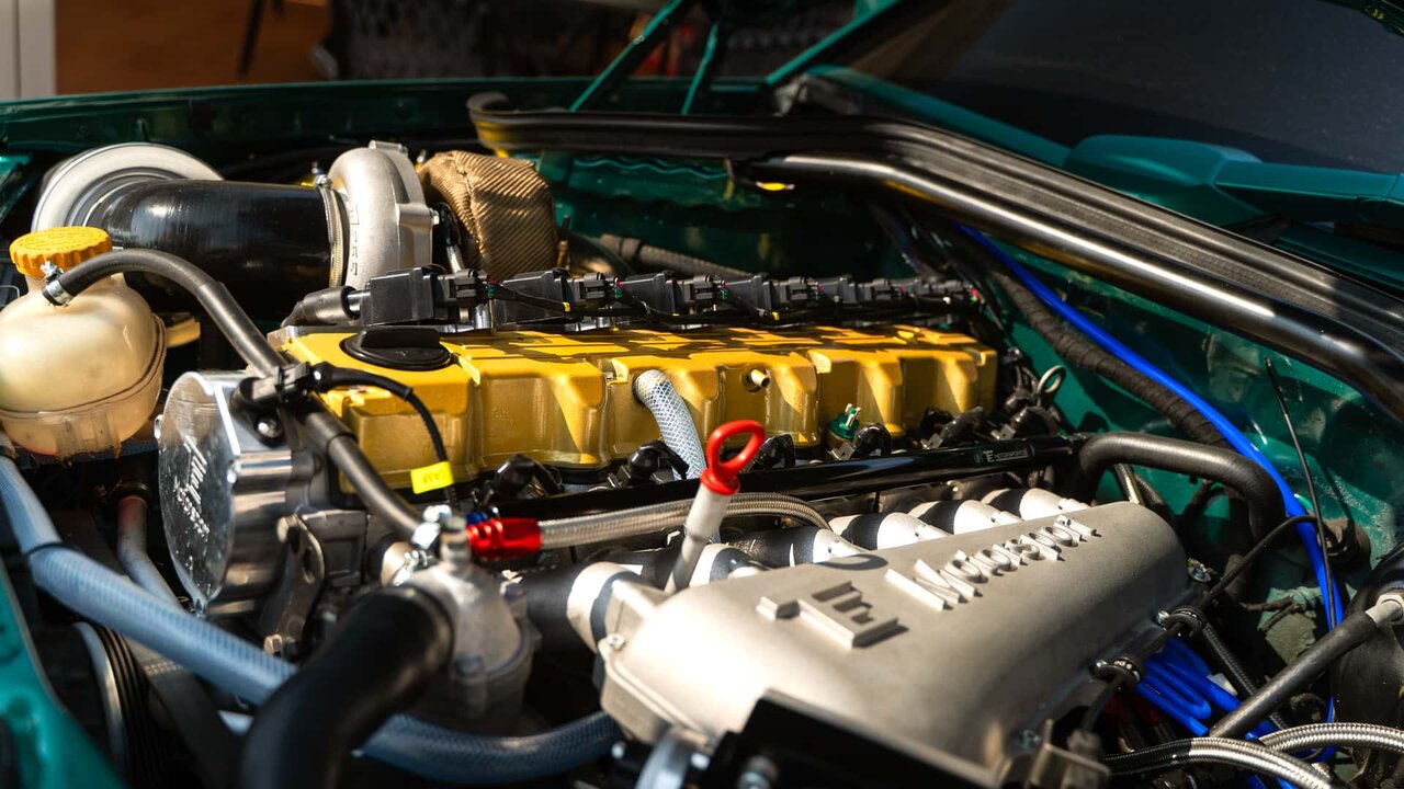 مرسدس بنز ۳۰ ساله با قدرت ۷۶۵ اسب بخاری برگشت /عکس
