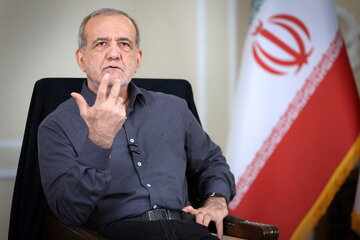 انتقاد پزشکیان از آمارسازی درباره تعداد جان باختگان حوادث دی ماه
