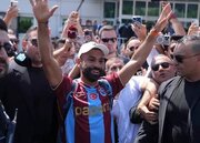ببینید | استقبال از محمد صلاح در بدو ورود به استانبول