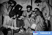 رهبر شهید در جمع خبرنگاران!