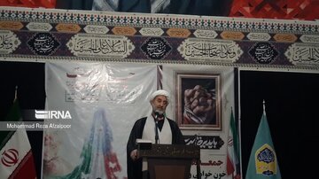امام جمعه دزفول: تبعیت از شورای نگهبان تبعیت از شریعت است/ انتقام ایران با پایان حضور آمریکا در منطقه تکمیل می‌شود
