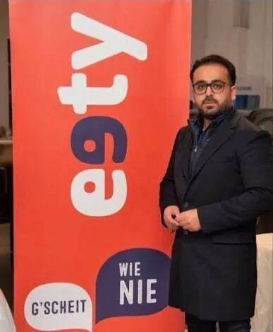 اقامت پسر محمدباقر ذوالقدر در خارج از کشور؟