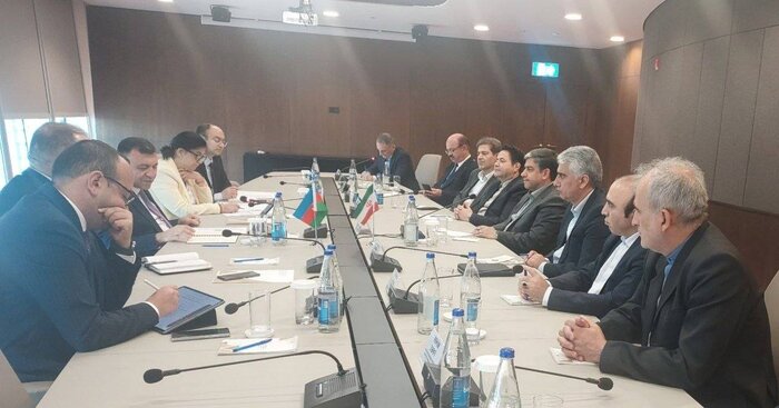 نشست استاندار اردبیل با معاون وزیر اقتصاد جمهوری آذربایجان