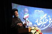 امام جمعه اردبیل: خبرنگاران راوی حقیقت جامعه باشند