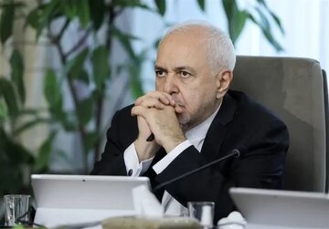 هشدار ظریف درباره یک خطر داخلی؛نگذاریم از دستاوردهای ایران روایت «ذلت» ساخته شود/با عبور از تهدیدمداری این فرصت تاریخی را برای نسل‌های آینده حفظ کنیم