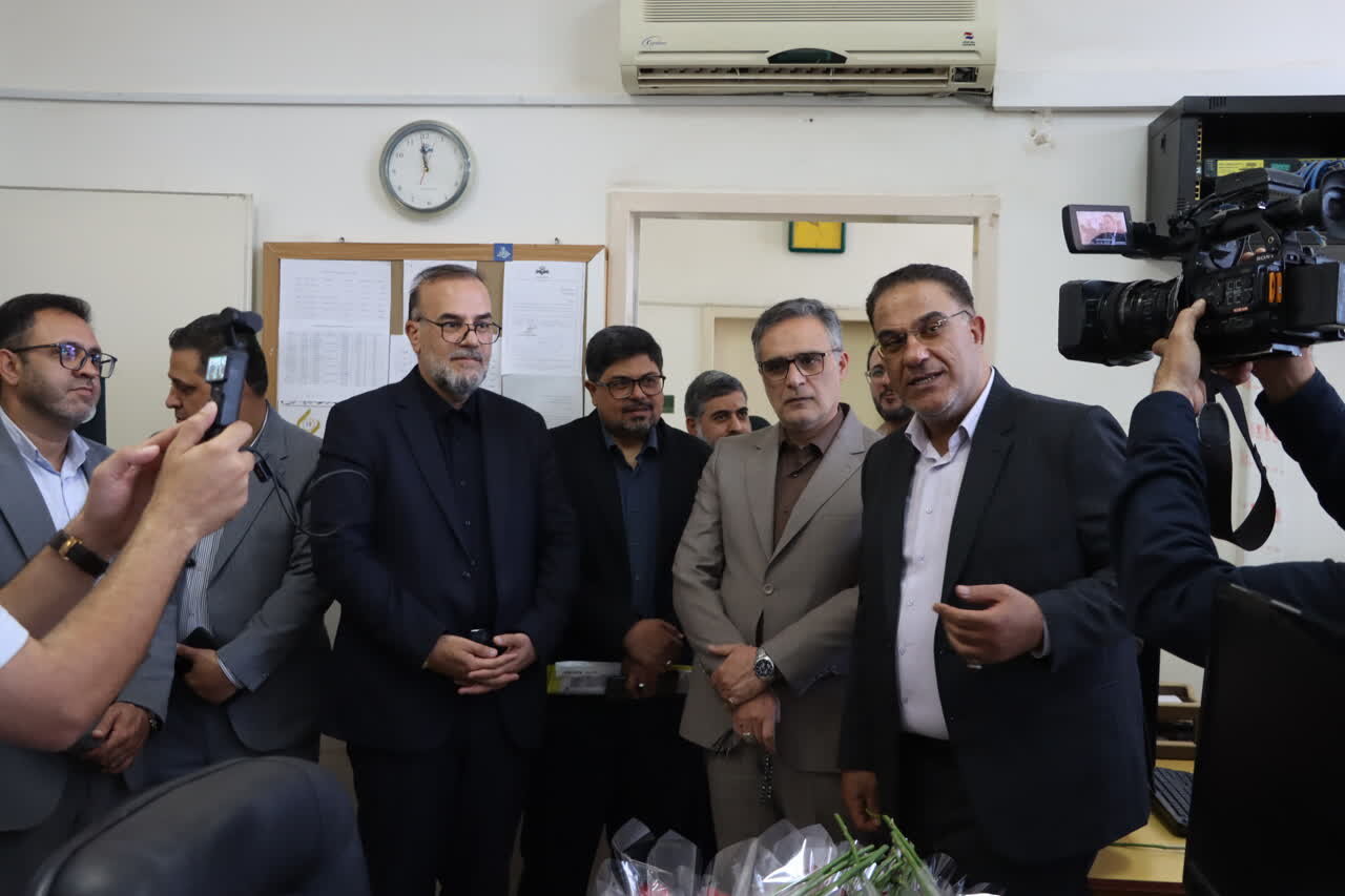 ثبت درآمد ۹ همتی و اجرای ۱۱۰ پروژه عمرانی در شهرداری کرمان/ «فصل همدلی» ظرفیت خدمت‌رسانی را افزایش داده است