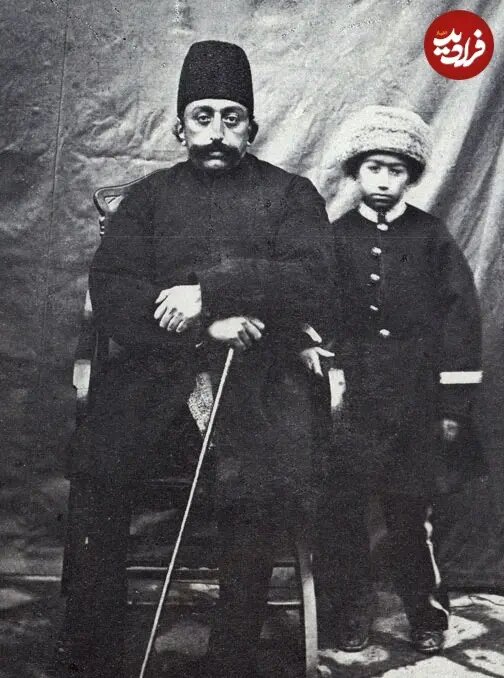 عکس/  «محمدعلی‌شاه» در دوران کودکی و در کنار پدرش «مظفرالدین‌شاه»