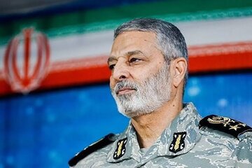 شهید سپهبد موسوی: هرچه تنبیه شدم، به‌خاطر خنده‌هایم بود/ تنها فرمانده ای هستم که هیچ کسی از من نمی‌ترسد!
