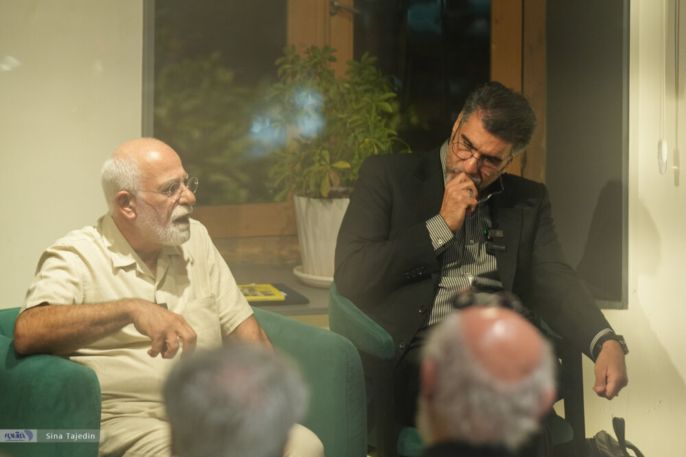 این که در جنگ روایت‌ها صدای‌مان به جایی نمی‌رسد، محصول غیب امثال عبدالله گیویان است/ تصاویر