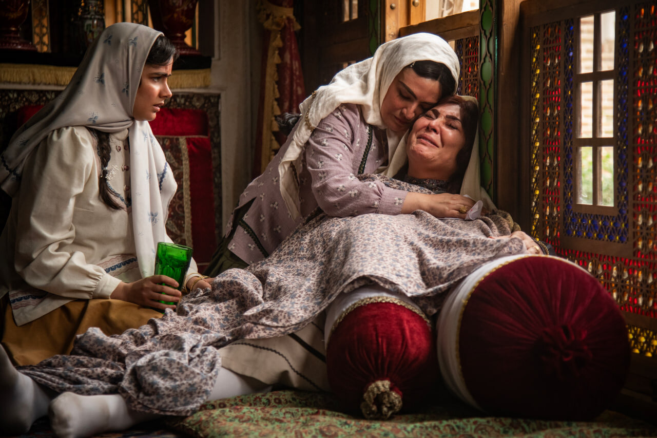 واکاوی بازی لاله اسکندری در نمایش احساسات نازنین در فصل دوم «بامداد خمار»؛ طغیان بازی