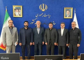 نشست مسئولان چهارمحال و بختیاری با معاون رئیس‌جمهور/ طرح‌های کلیدی استان شتاب می‌گیرد