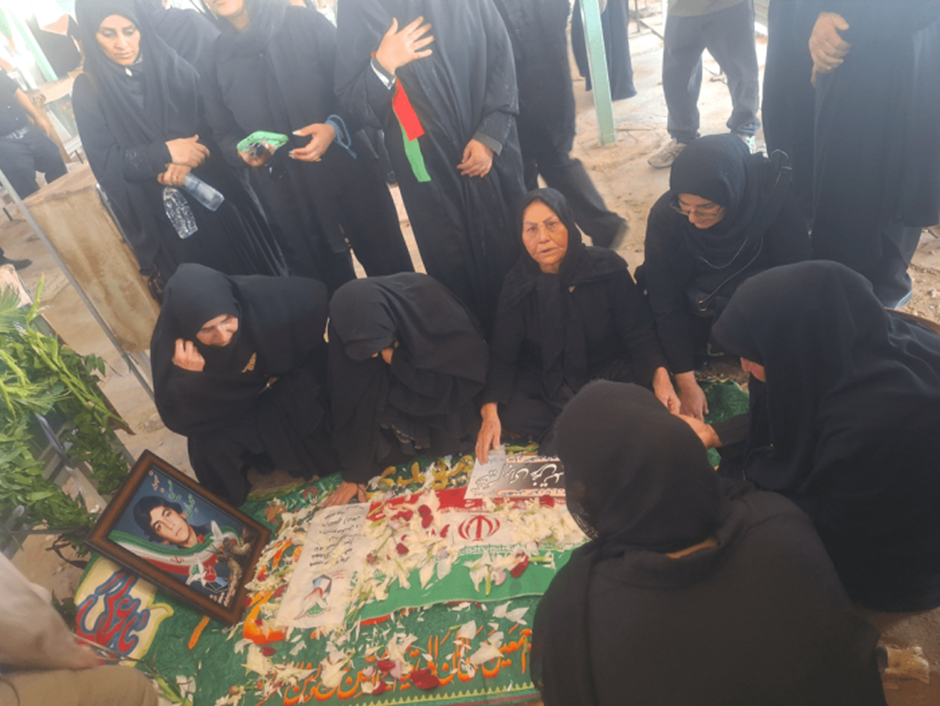 پس از ۴۴ سال، پیکر شهید نوجوان در گلزار شهدای مسجدسلیمان آرام گرفت