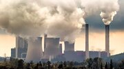 یک نیروگاه زغال سنگ با چند پنل خورشیدی برابر است؟