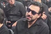 ببینید | اشک‌های احسان خواجه‌امیری در مراسم بدرقه پدرش