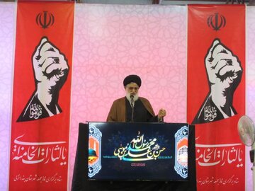 امام جمعه بندرانزلی خواستار مخالفت نمایندگان با کنوانسیون دریای خزر شد