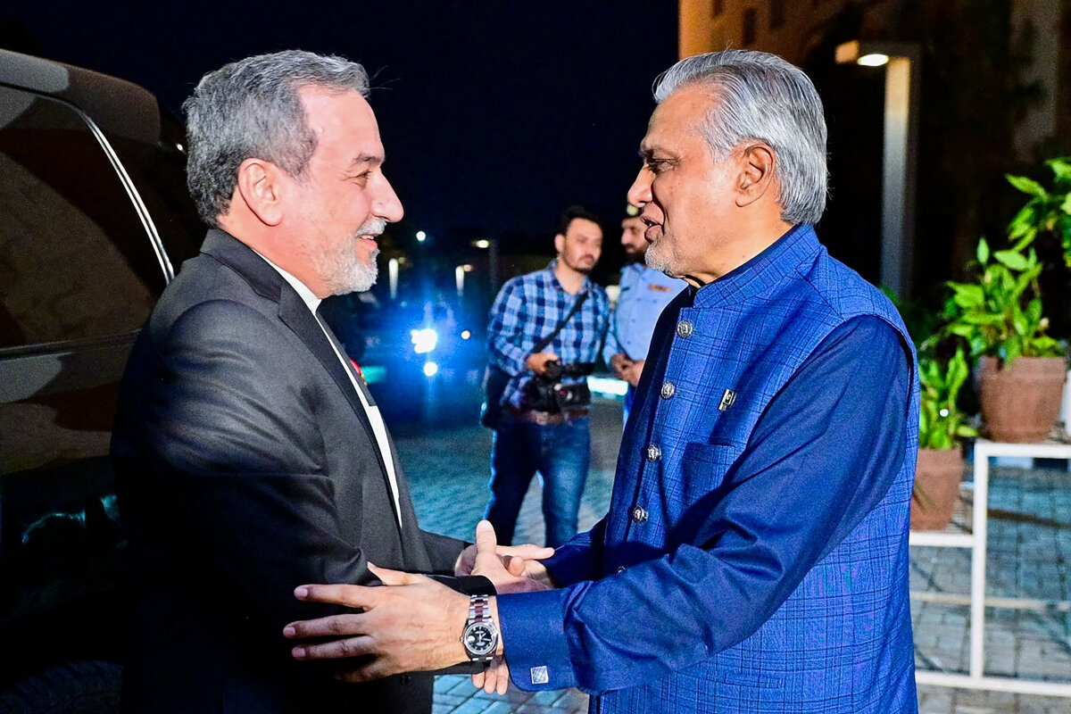 پیام تبریک عراقچی به مناسبت روز استقلال پاکستان