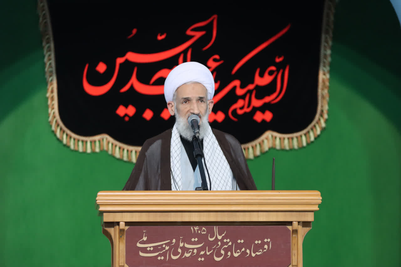 امام جمعه ساری: تامین رفاه مردم در شرایط فعلی اولویت مسئولان باشد