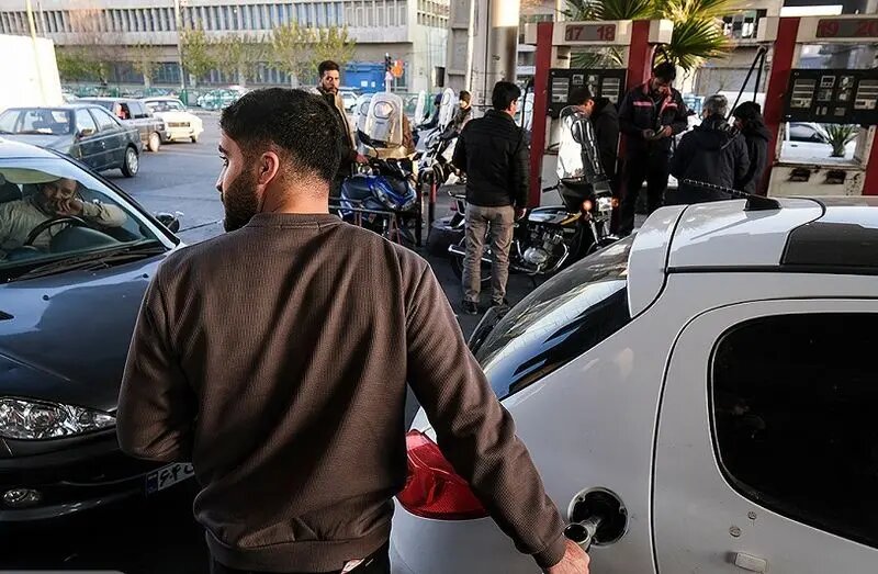 سه طرح جدید در پمپ‌بنزین‌ها؛ بهترین روش سهمیه‌بندی بنزین کدام است؟
