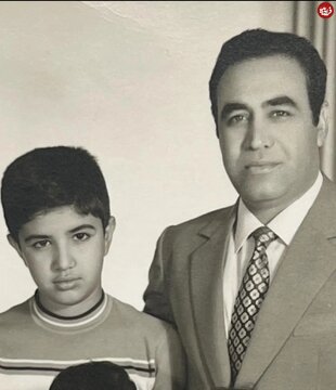 عکس/ ایرج خواجه‌امیری در کنار پسر بزرگش همایون؛ دهه ۴۰