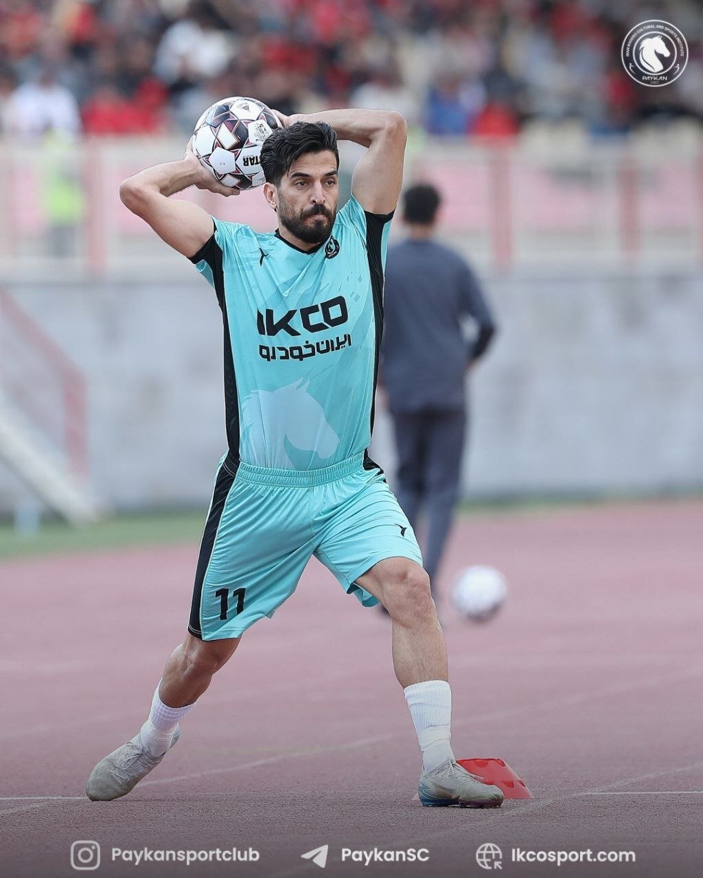 پیراهن‌های ۱۸ تیم لیگ برتری برای فصل جدید؛ از جنگ شیرهای استقلال و پرسپولیس تا طرح متفاوت تراکتور
