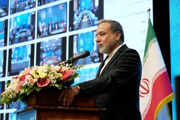 عراقچی: دیپلماسی بدون قدرت نظامی پیش نمیرود؛ میدان و دیپلماسی در کنار هم هستند/ «تسلیم بدون قید و شرط» ایران در جنگ محقق نشد عراقچی: دیپلماسی بدون قدرت نظامی پیش نمیرود؛ میدان و دیپلماسی در کنار هم هستند/ «تسلیم بدون قید و شرط» ایران در جنگ محقق نشد
