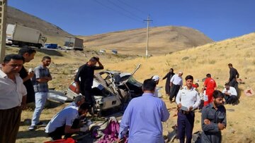 انحراف از جاده خودروی سواری مرگبار شد انحراف از جاده خودروی سواری مرگبار شد