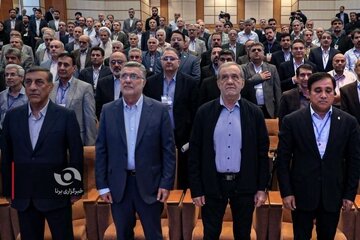 پزشکیان: جنگ باید در یک مقطع به پایان برسد/ بهتر است امروز که در قدرت و عزت هستیم جنگ را پایان دهیم پزشکیان: جنگ باید در یک مقطع به پایان برسد/ بهتر است امروز که در قدرت و عزت هستیم جنگ را پایان دهیم