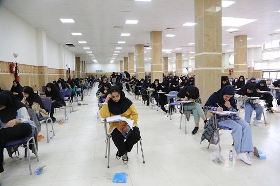 سهمیههای کنکور زیر تیغ انتقاد خسروپناه / رتبه ۱۴۲ هزار پزشکی قبول شود، بیعدالتی است؟ / ظرفیت پزشکی ۱۴۰۵ تغییر نکرد