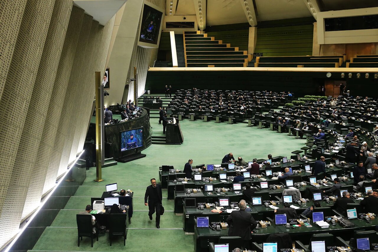 Tehran Lawmaker Warns Against Withdrawing from NPT