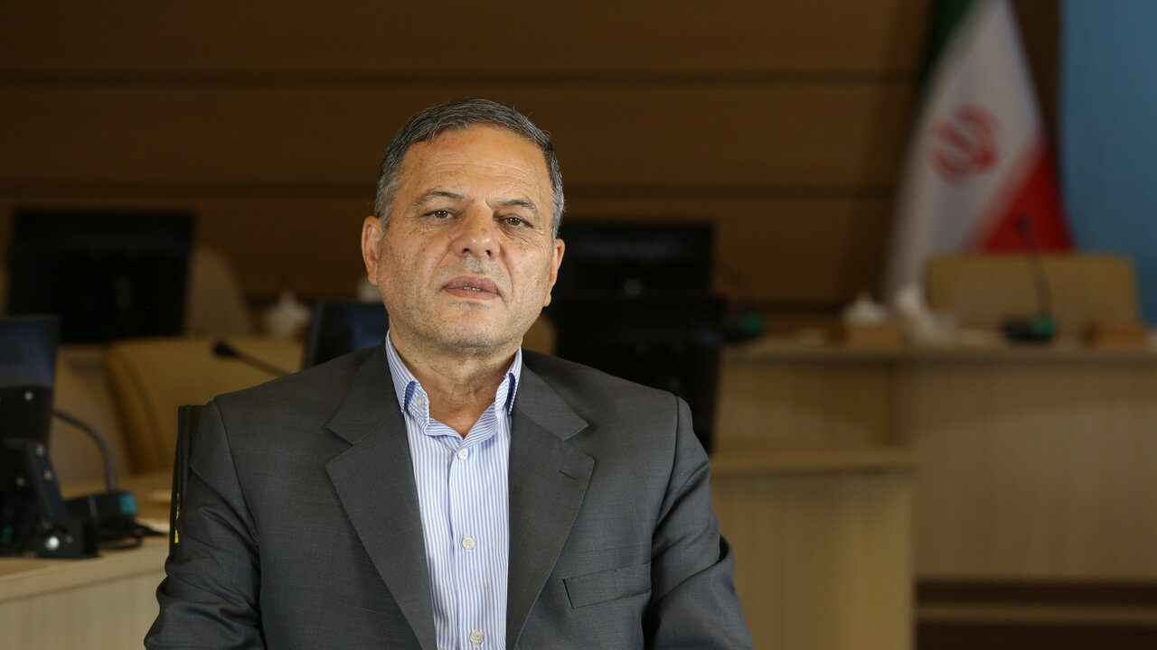 استاندار زنجان: هیچ مسئلهای را رها نمیکنیم / ۶۴ واحد راکد به چرخه تولید بازگشتند