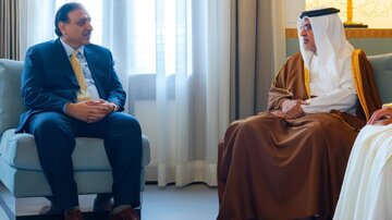 ساعاتی قبل از سفر عاصم منیر به تهران؛ رئیس استخبارات پاکستان به دیدار ولیعهد بحرین رفت ساعاتی قبل از سفر عاصم منیر به تهران؛ رئیس استخبارات پاکستان به دیدار ولیعهد بحرین رفت