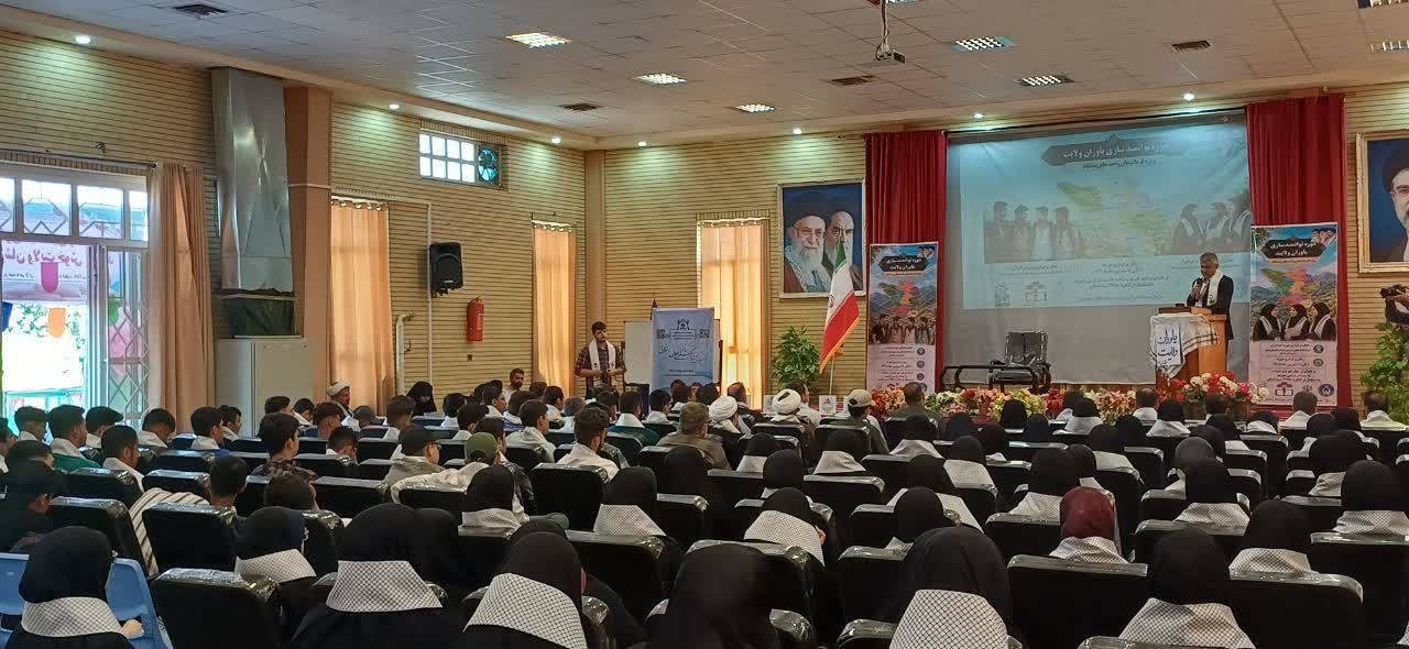 آینده تمدن اسلامی به دست نسل جوان و دانش‌آموزان رقم می‌خورد