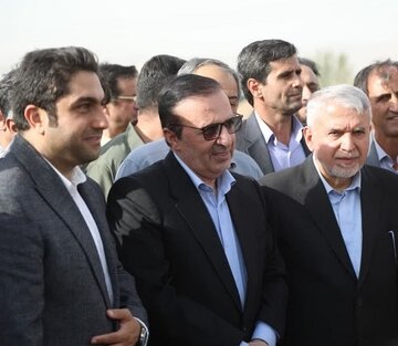 کلنگ نخستین هتل پنجستاره الموت به زمین زده شد کلنگ نخستین هتل پنجستاره الموت به زمین زده شد