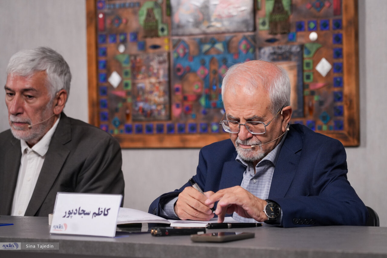 حسین موسویان: احساس کردم شانس دموکراتها در انتخابات ۲۰۲۴ کم است/ نقد عباس ملکی بر کتاب دیپلمات ارشد پیشین/ سیاست خارجی مهمتر از آن است که...