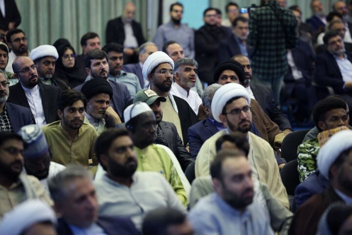 جایزه سال دیپلماسی فرهنگی و عمومی جمهوری اسلامی ایرانبا حضور عارف