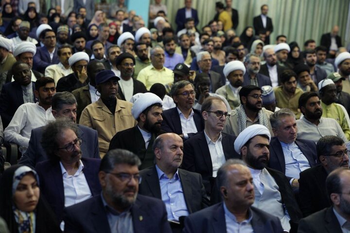 جایزه سال دیپلماسی فرهنگی و عمومی جمهوری اسلامی ایرانبا حضور عارف