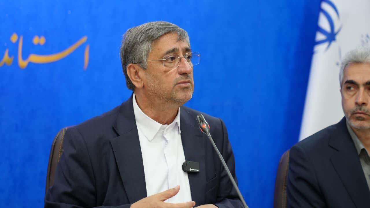 دشمن به نبرد رودرو با جامعه تولید و کارفرمایی برخاسته است
