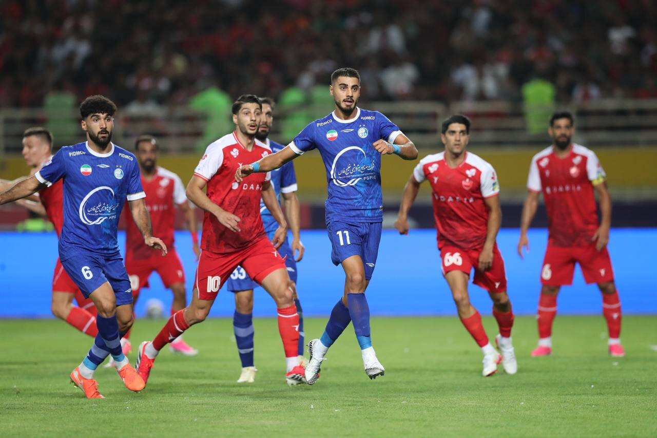 قهرمانی استقلال در لیگ برتر جنجالی شد؛ جنگ جهانی بر سر یک جام فلزی!