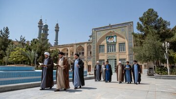 احکام شرعی | حوزه یا دانشگاه؛ کدام‌یک اولویت دارد؟