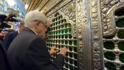 عارف بر سر مزار شهیدان لاریجانی و موسوی/ معاون اول رئیس جمهور به قم رفت +تصاویر