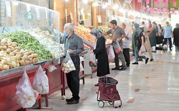۳ «شاهکلید» برای متضرر نشدن هنگام خرید؛ از برچسب قیمت تا طلب فاکتور از فروشنده حتی در خریدهای جزئی! ۳ «شاهکلید» برای متضرر نشدن هنگام خرید؛ از برچسب قیمت تا طلب فاکتور از فروشنده حتی در خریدهای جزئی!