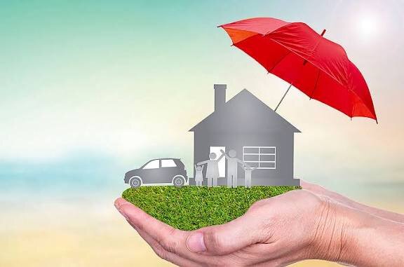 کدام سایت‌ها بیشتر برای خرید بیمه در ایران مورد اشاره قرار می‌گیرند؟