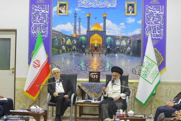 عارف: افزایش مبلغ کالابرگ بهزودی اجرا میشود/ راهبرد ایران همچنان مذاکره است