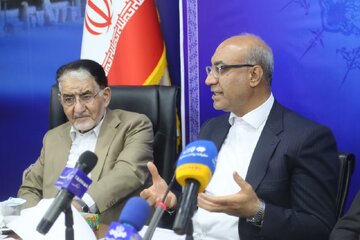 ۴۰ درصد صادرات ایران به عراق از مرزهای کرمانشاه انجام می‌شود
