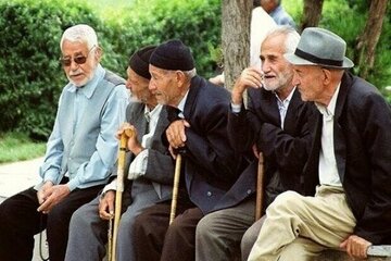 سهم سالمندی در ایران تا ۱۴۳۰ به ۳۰ درصد میرسد/ ۲۰ سال فرصت تا بسته شدن پنجره جمعیتی سهم سالمندی در ایران تا ۱۴۳۰ به ۳۰ درصد میرسد/ ۲۰ سال فرصت تا بسته شدن پنجره جمعیتی