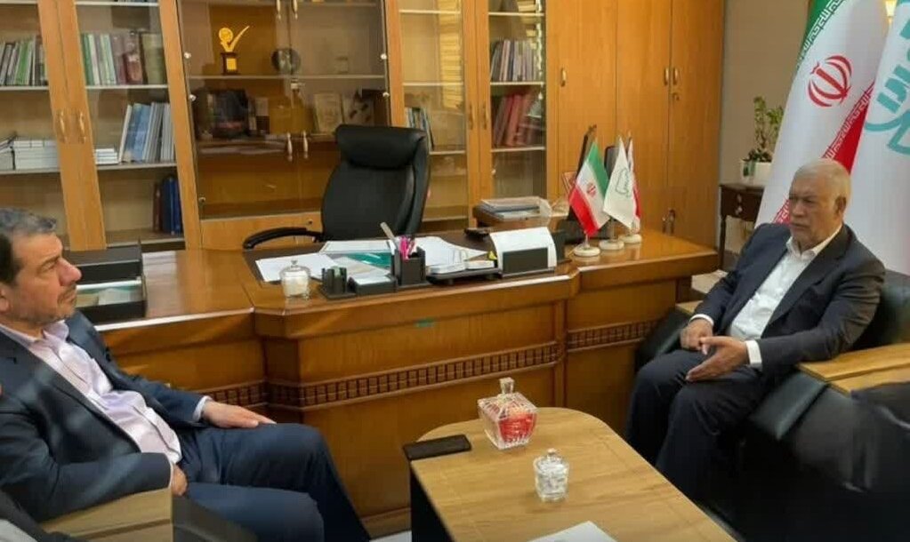 گلایه حسن‌پور از طولانی‌شدن ترخیص کالا/ تسریع در فرآیندهای استاندارد خواسته فعالان اقتصادی کرمان