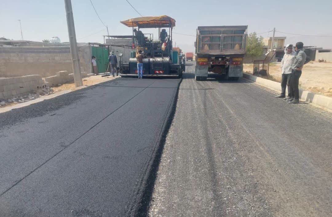 آسفالت ۳۲۰۰مترمربع از معابر روستاهای فراشبند فارس