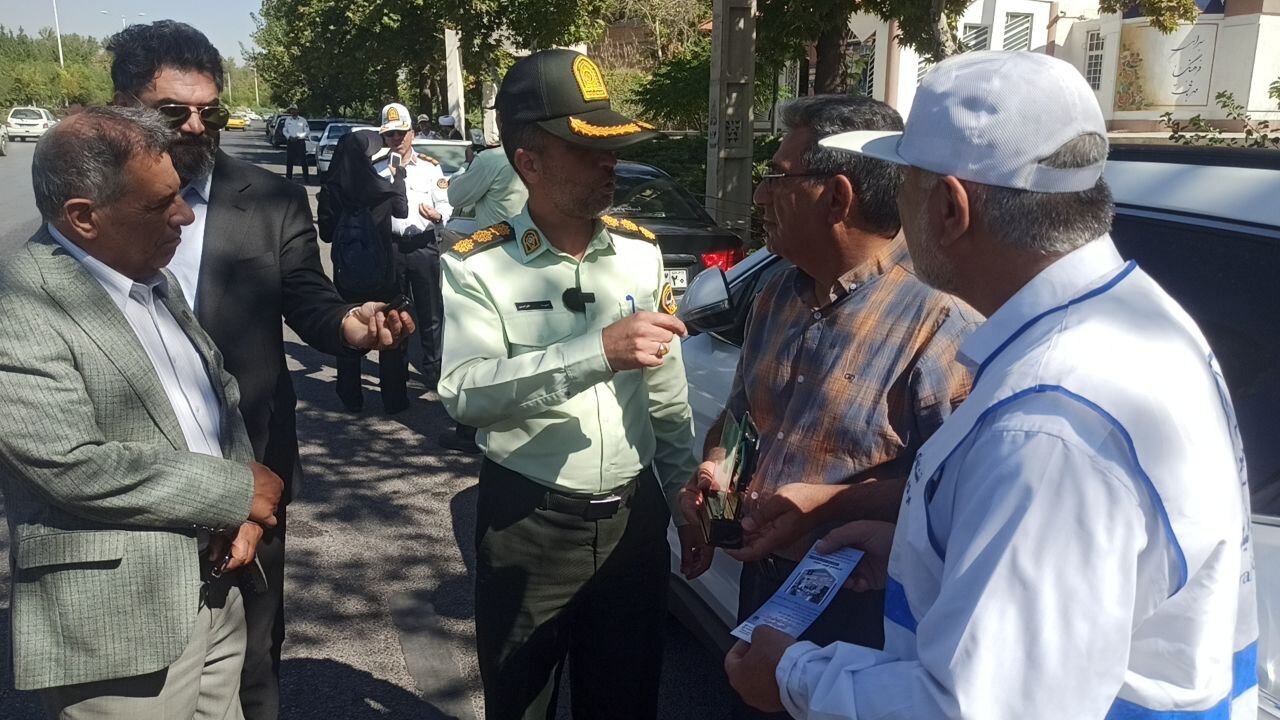 دستِ مهربانِ قانون بر شانه رانندگانِ شایسته شیراز
