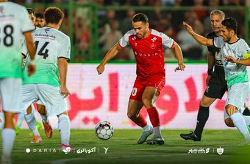 تصمیم نهایی پرسپولیس درباره پیشنهادهای داخلی اورونوف تصمیم نهایی پرسپولیس درباره پیشنهادهای داخلی اورونوف