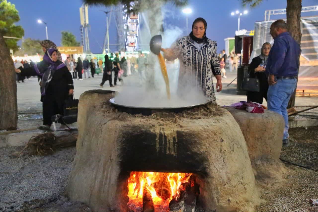 نهمین جشنواره انگور ارومیه